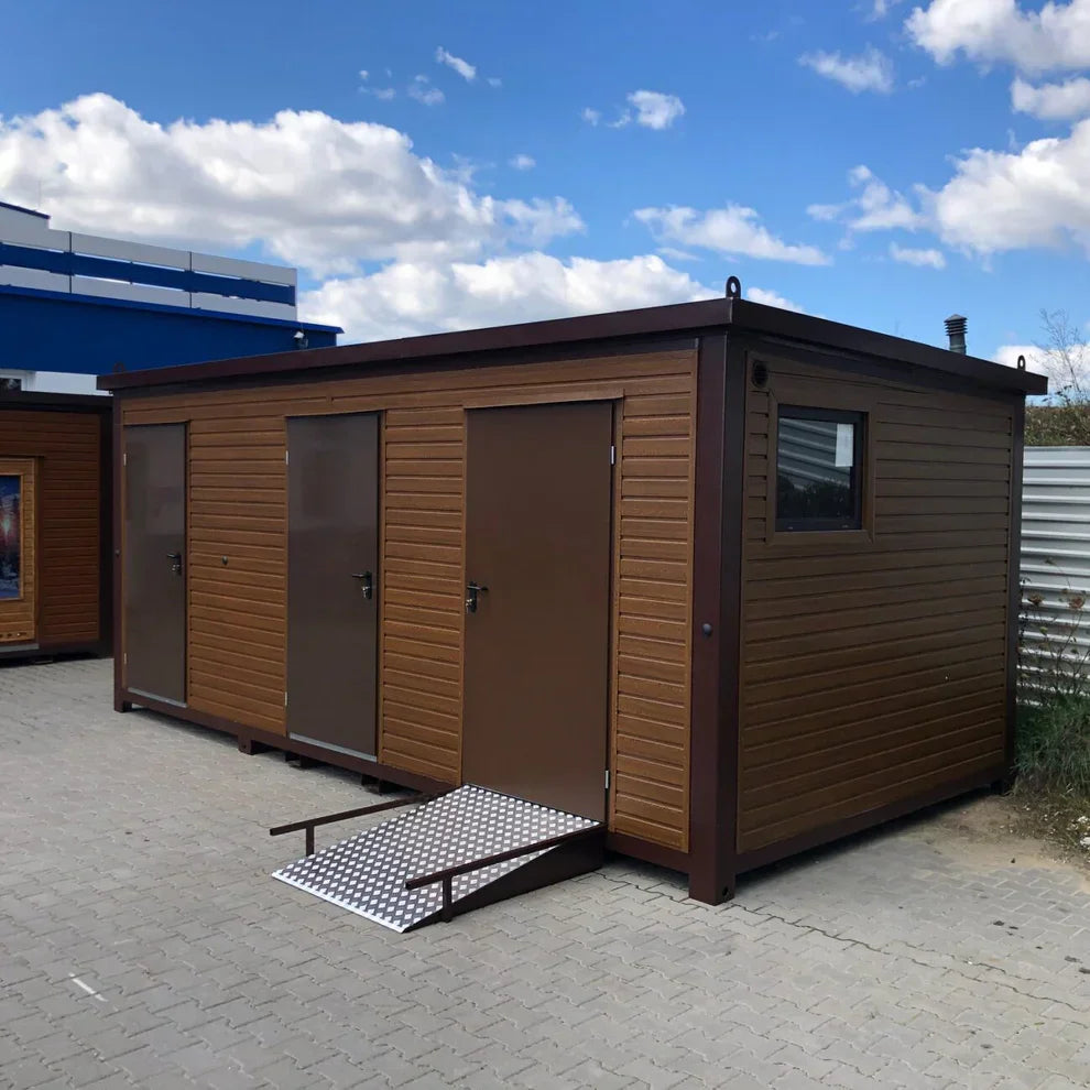 Conteneur en panneaux sandwich avec toilettes, 6,00×3,00